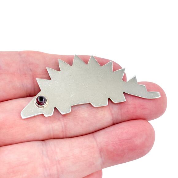 Vintage Mexico Taxco TC-66 Sterling Silver 925 Garnet Eye Hedgehog Pin Brooch - Picture 1 of 8